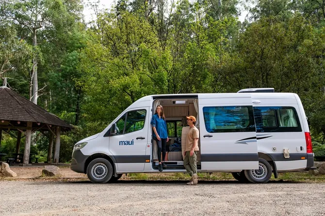 Maui Ultima Motorhome 2 Berth